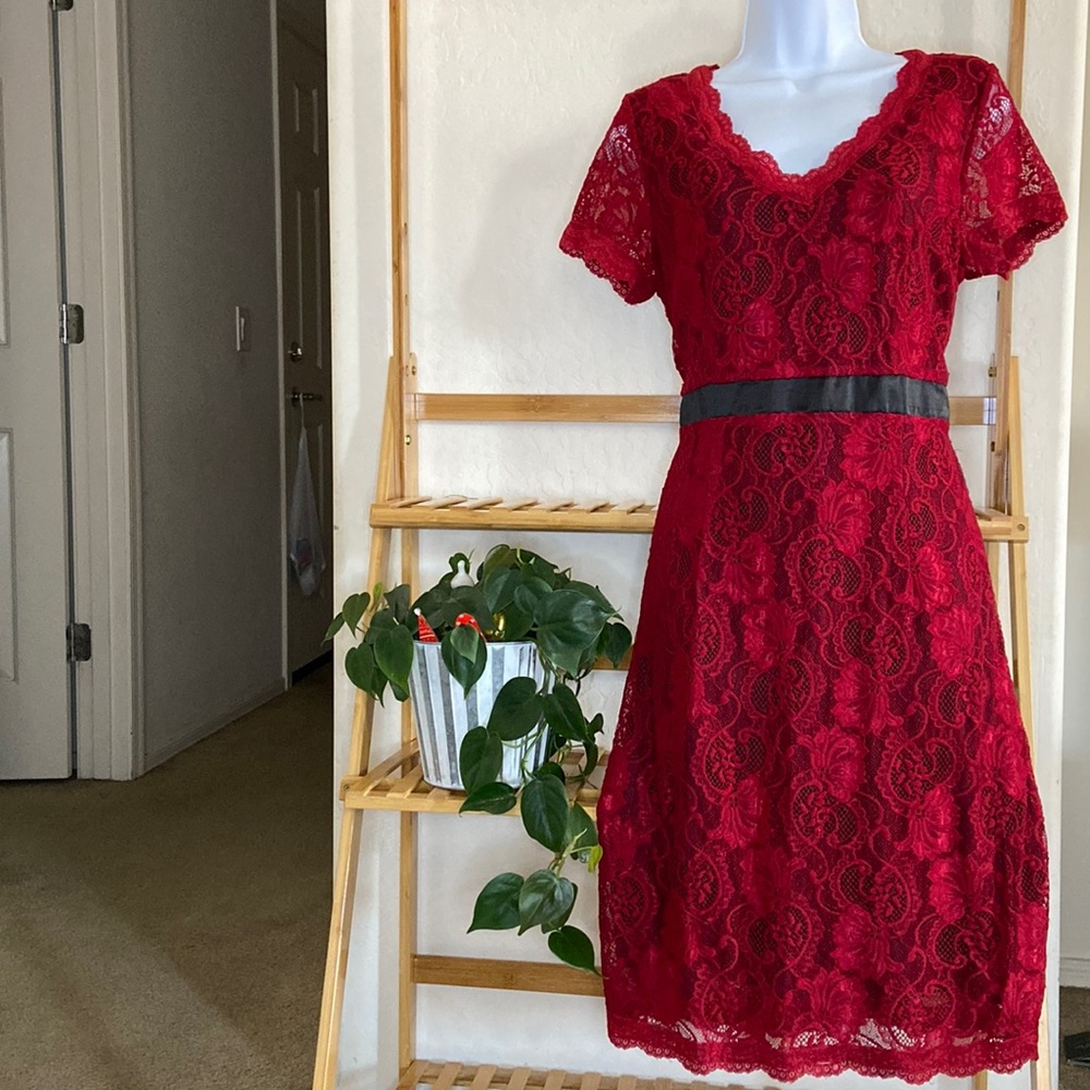 ♥️ Red ♥️ Lace Dress